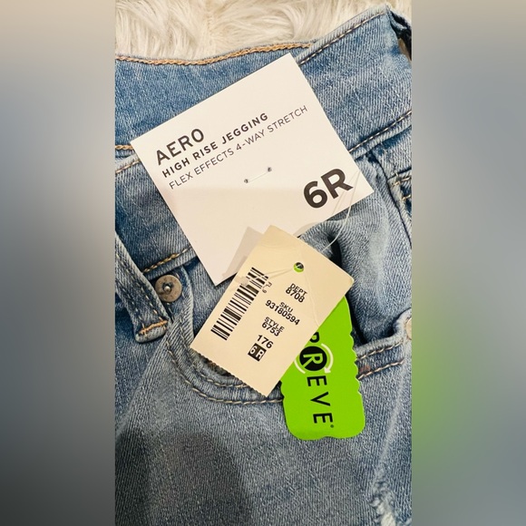 HIGH RISE JEGGING
FLEX EFFECTS 4-WAY STRETCH
6R never worn - Picture 3 of 4